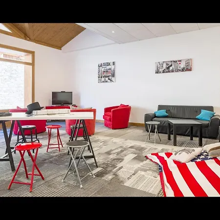 7 Pieces 14 Pers Premium Apartment
