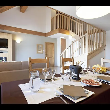 Apartment 7 Pieces 14 Pers Premium